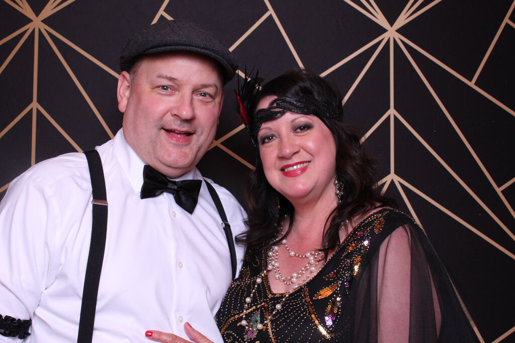 Two guests in 1920s costume